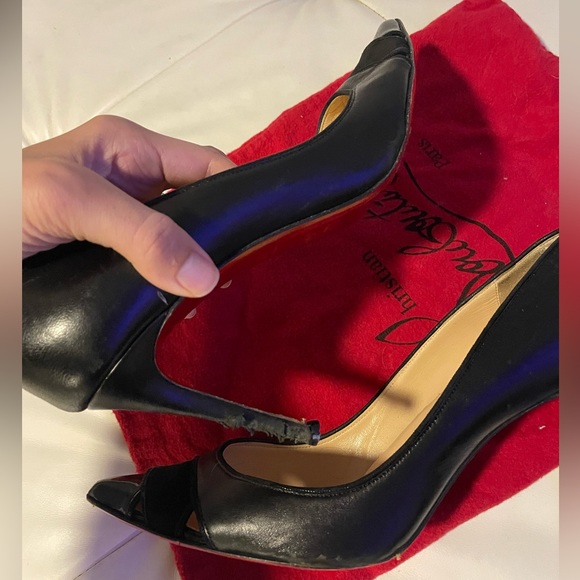 Now available! Beautiful limited edition biblio Christian Louboutin. Rare find❤️ - Picture 3 of 5